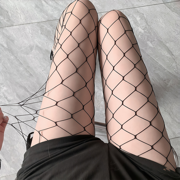 Open-work fishnet stockings